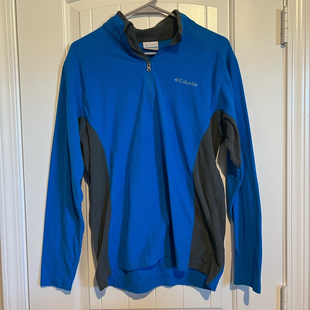 Columbia Men's 1/4 Zip-Up Sweater in Blue and Gray
